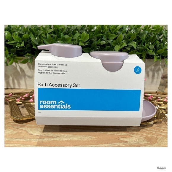 Room Essentials Other - room essentials 3pc bathroom essentials